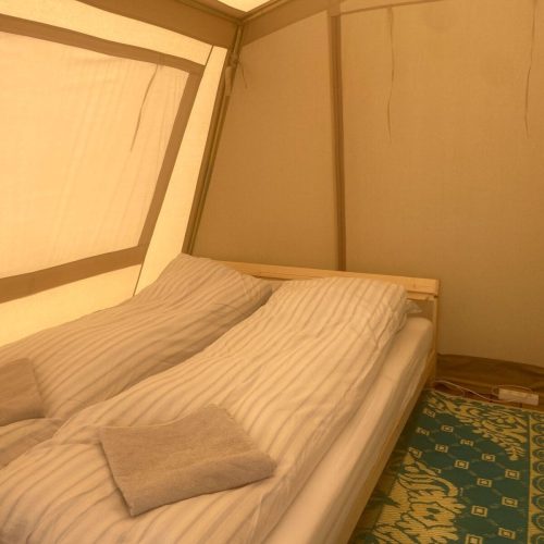 Family Safari Tent idendørs